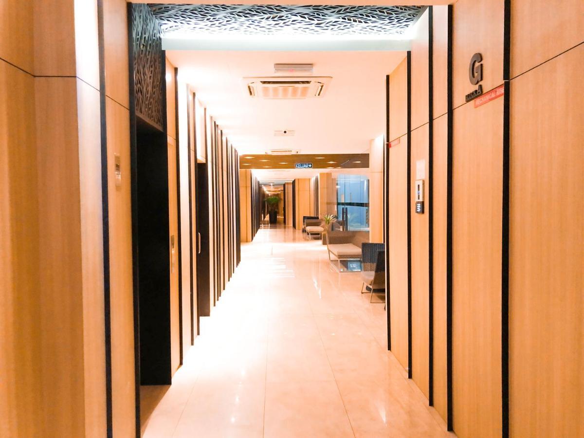 Cat City Mediterranean Theme City&Pool View Homestay 貓城地中海主題城市泳池風景民宿 كوشنج المظهر الخارجي الصورة